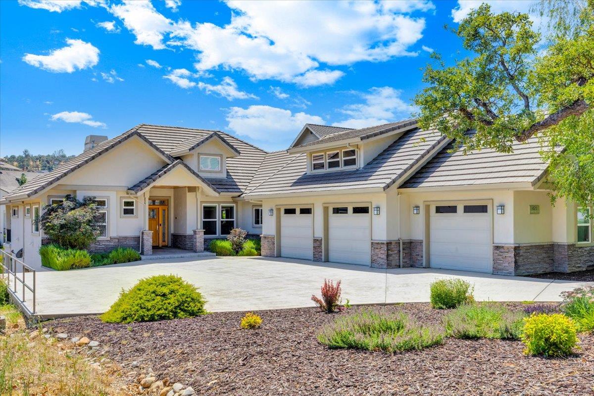 421 Sanguinetti Dr, Copperopolis, CA 95228