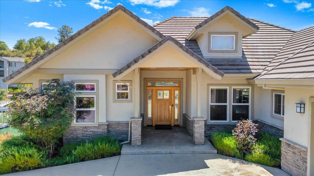 421 Sanguinetti Dr, Copperopolis, CA 95228