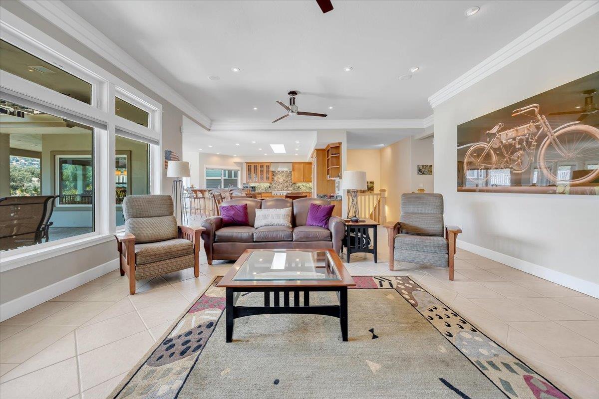 421 Sanguinetti Dr, Copperopolis, CA 95228