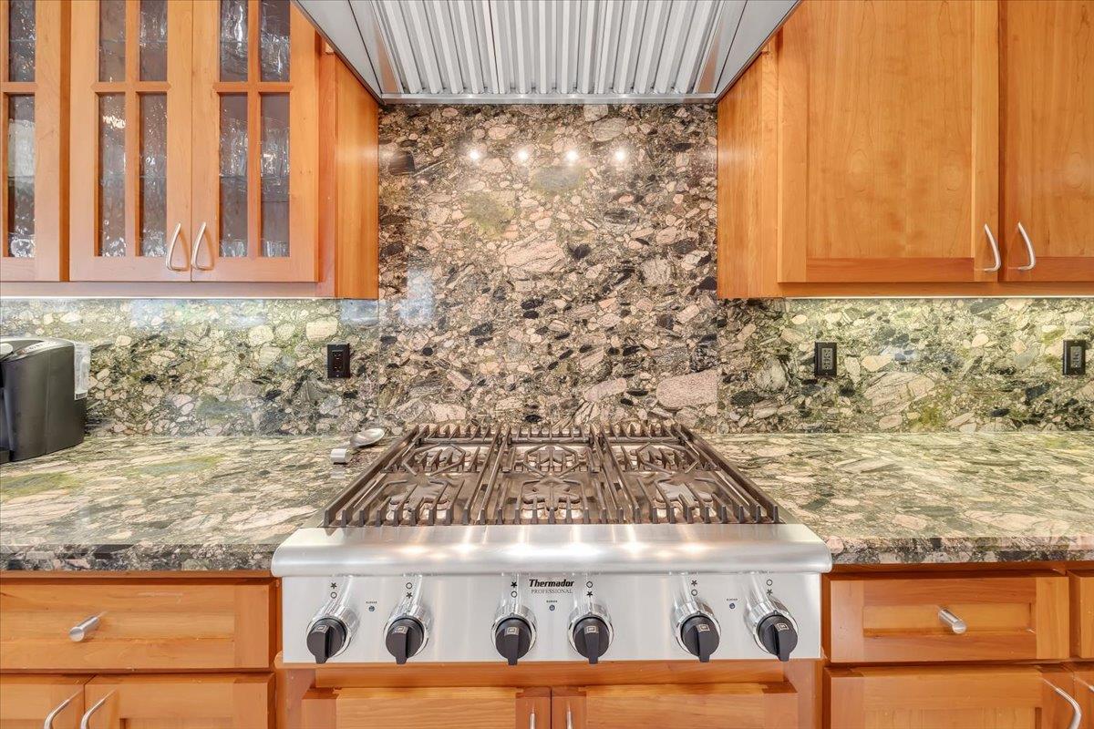 421 Sanguinetti Dr, Copperopolis, CA 95228