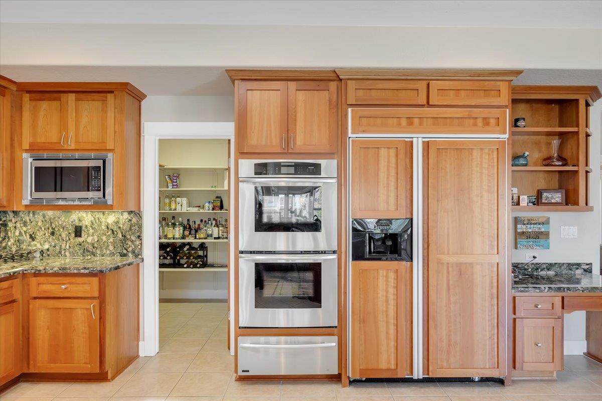 421 Sanguinetti Dr, Copperopolis, CA 95228