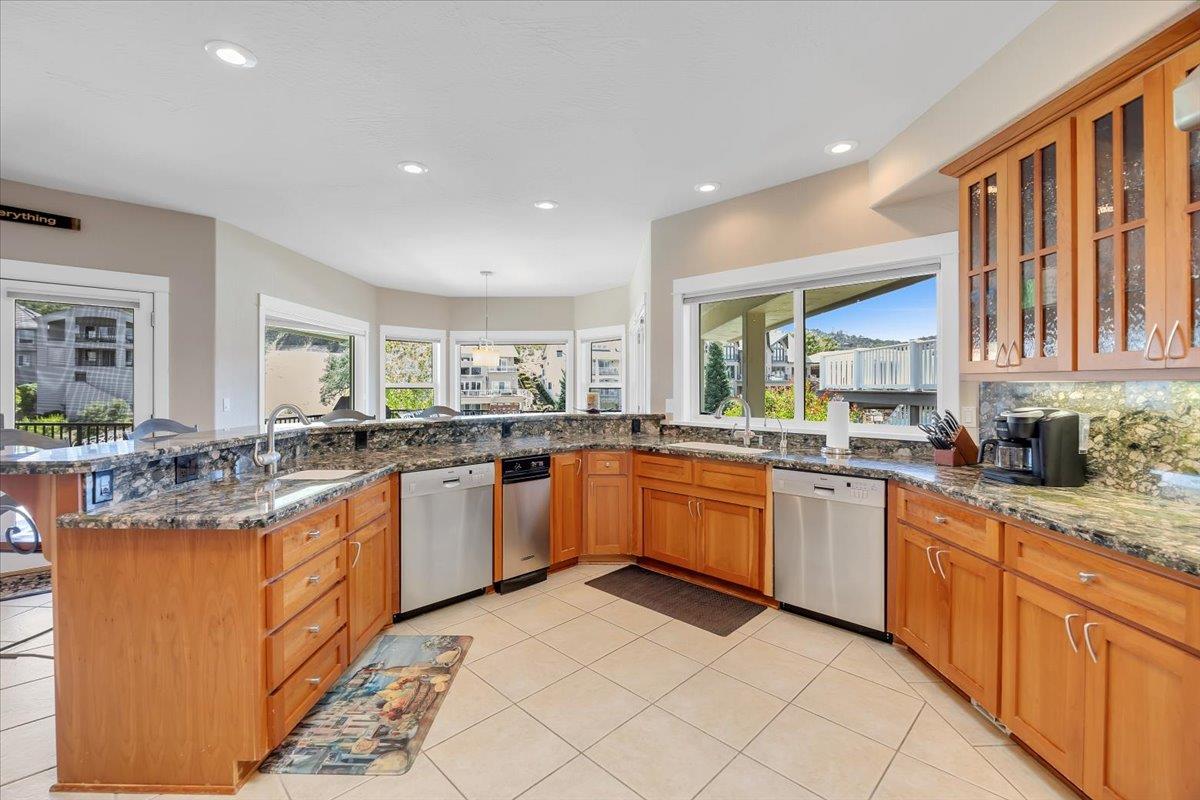 421 Sanguinetti Dr, Copperopolis, CA 95228