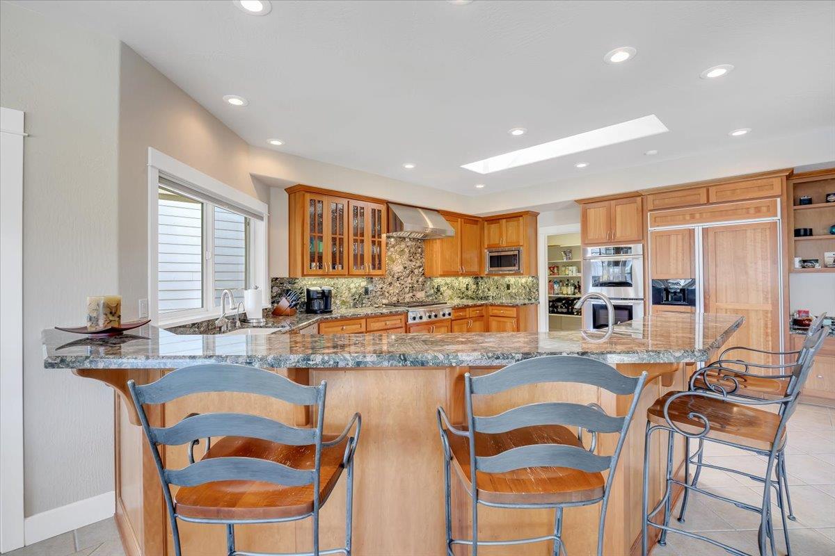 421 Sanguinetti Dr, Copperopolis, CA 95228