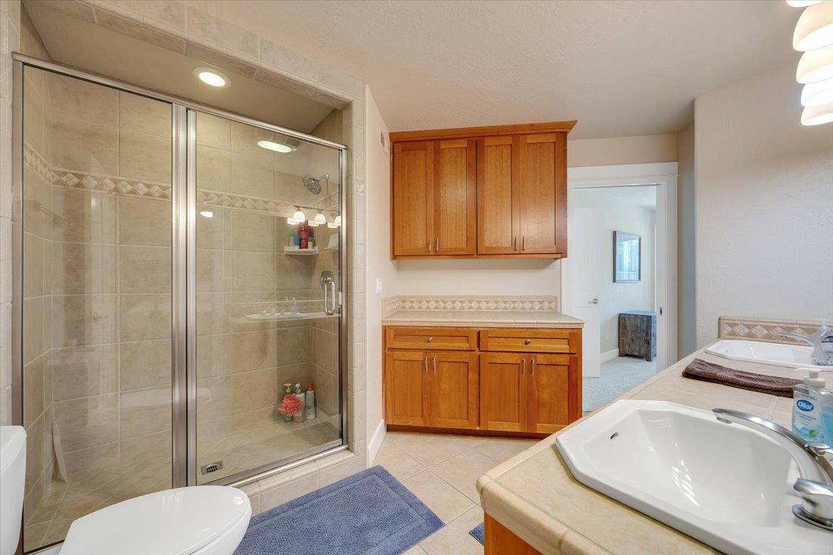 421 Sanguinetti Dr, Copperopolis, CA 95228