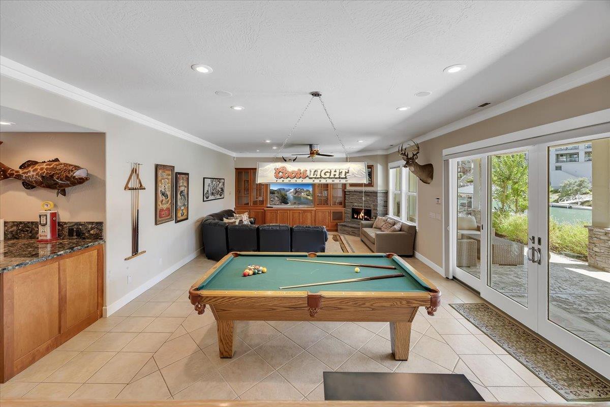 421 Sanguinetti Dr, Copperopolis, CA 95228
