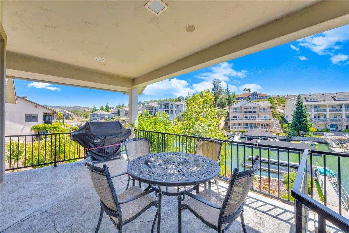 421 Sanguinetti Dr, Copperopolis, CA 95228