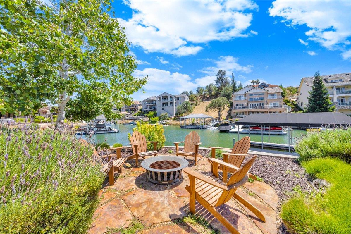 421 Sanguinetti Dr, Copperopolis, CA 95228