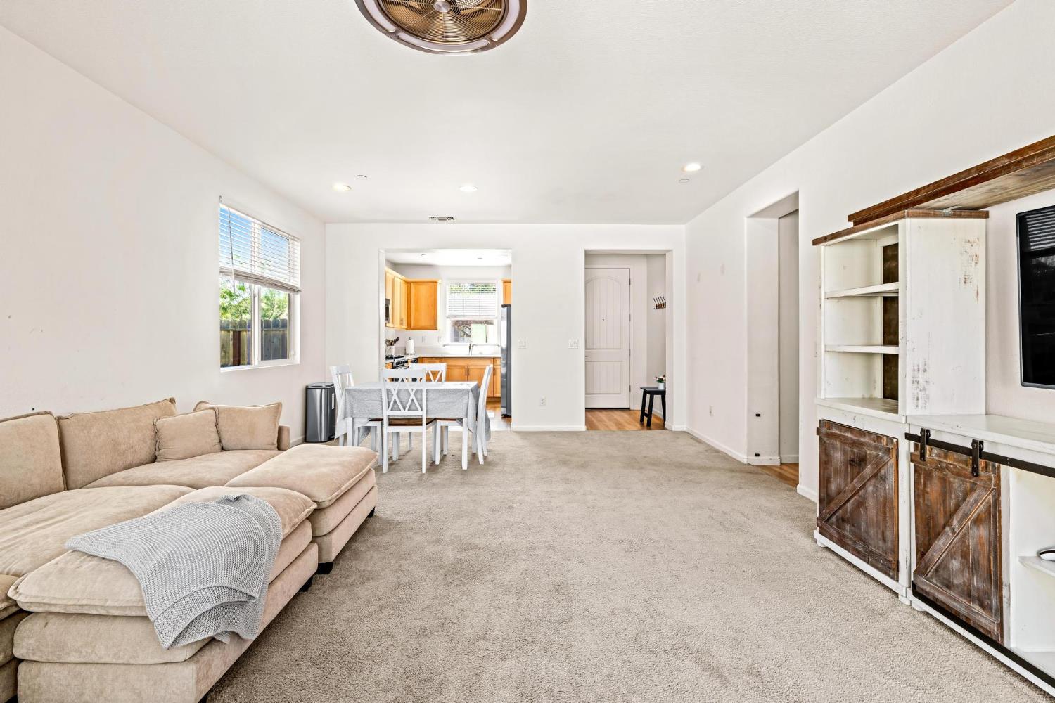 1020 Narada Way, Livingston, CA 95334