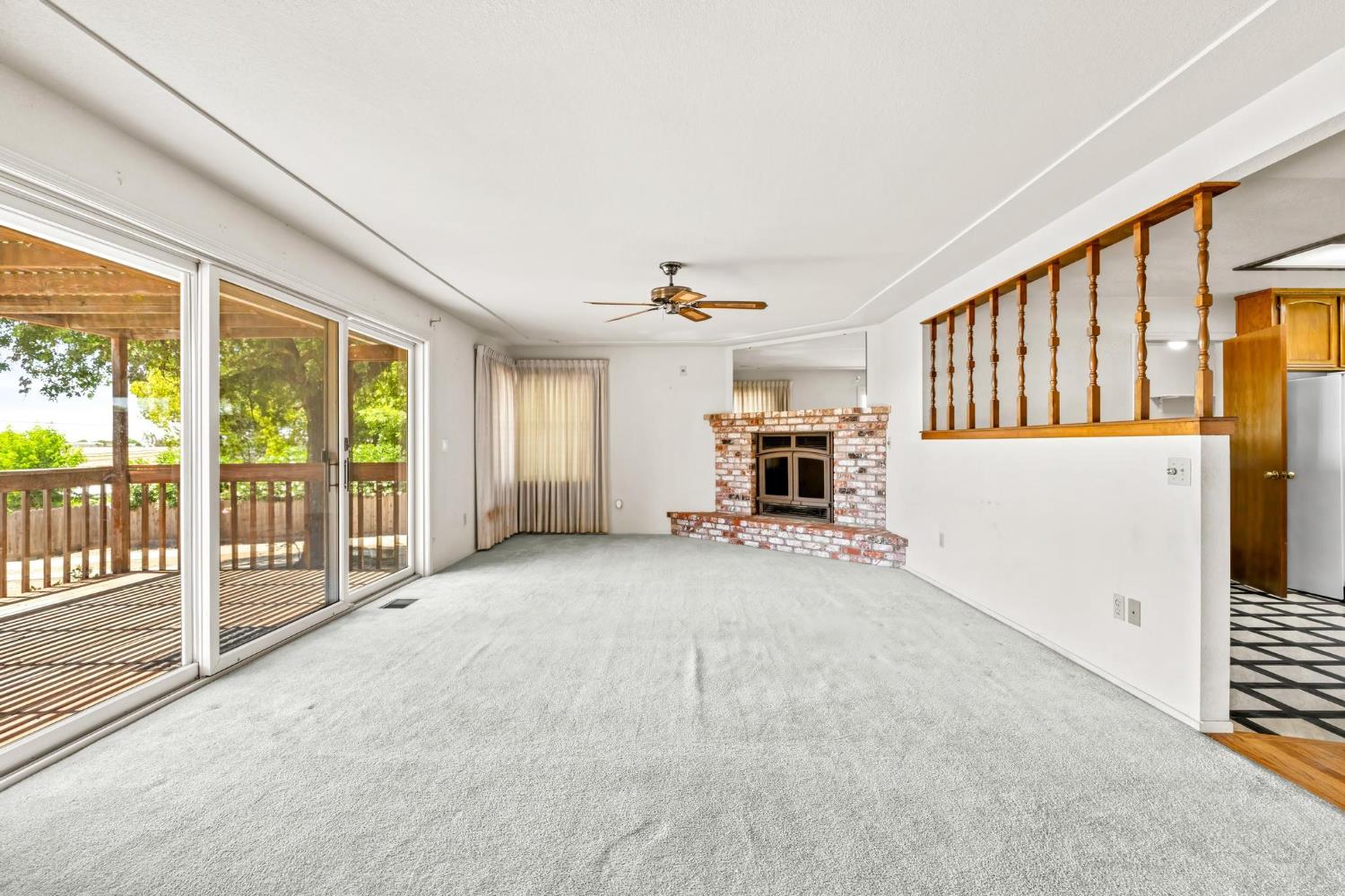 10012 Plaza De Oro Dr, Oakdale, CA 95361