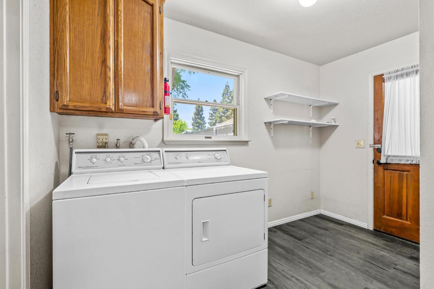 10012 Plaza De Oro Dr, Oakdale, CA 95361