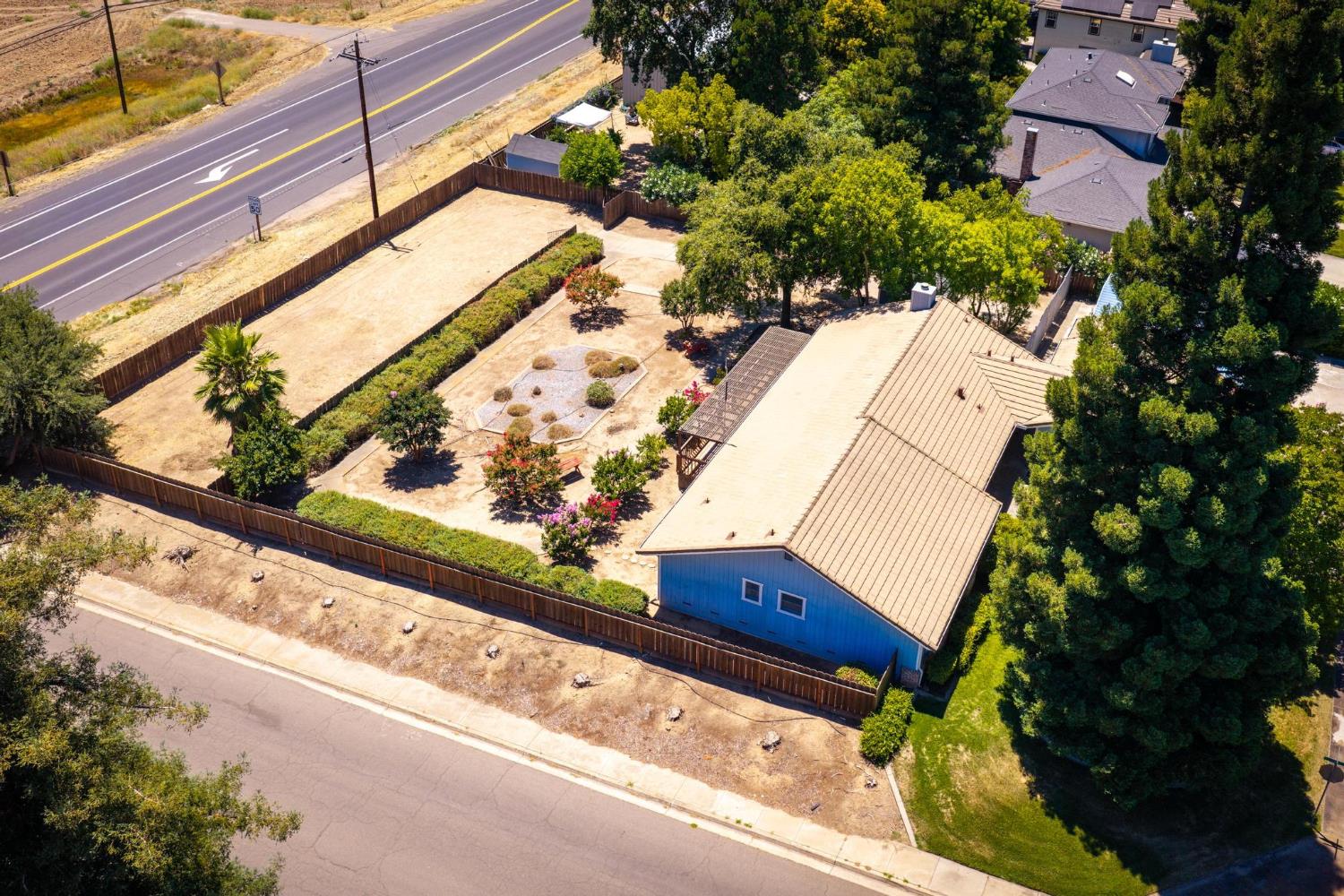 10012 Plaza De Oro Dr, Oakdale, CA 95361