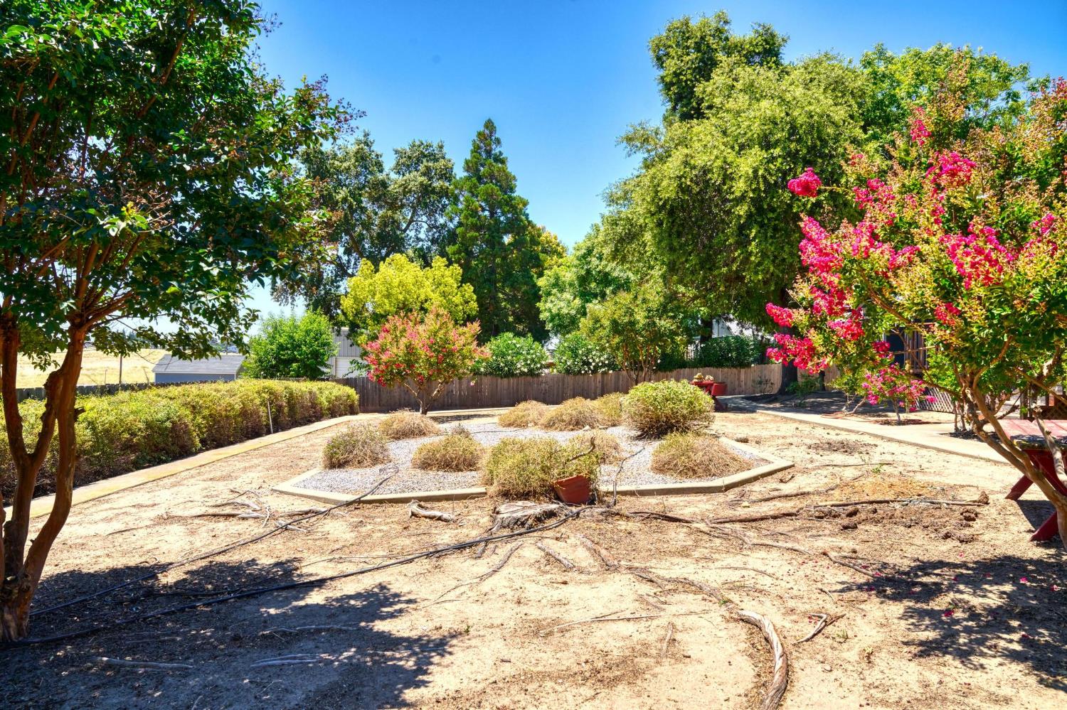 10012 Plaza De Oro Dr, Oakdale, CA 95361