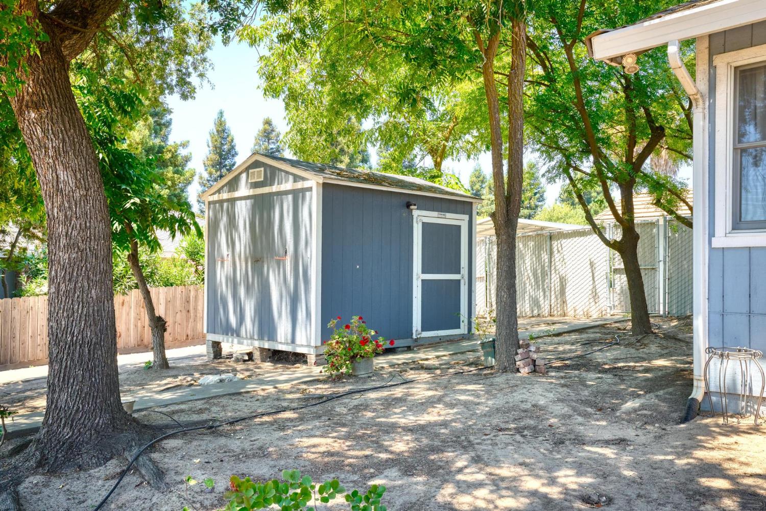 10012 Plaza De Oro Dr, Oakdale, CA 95361