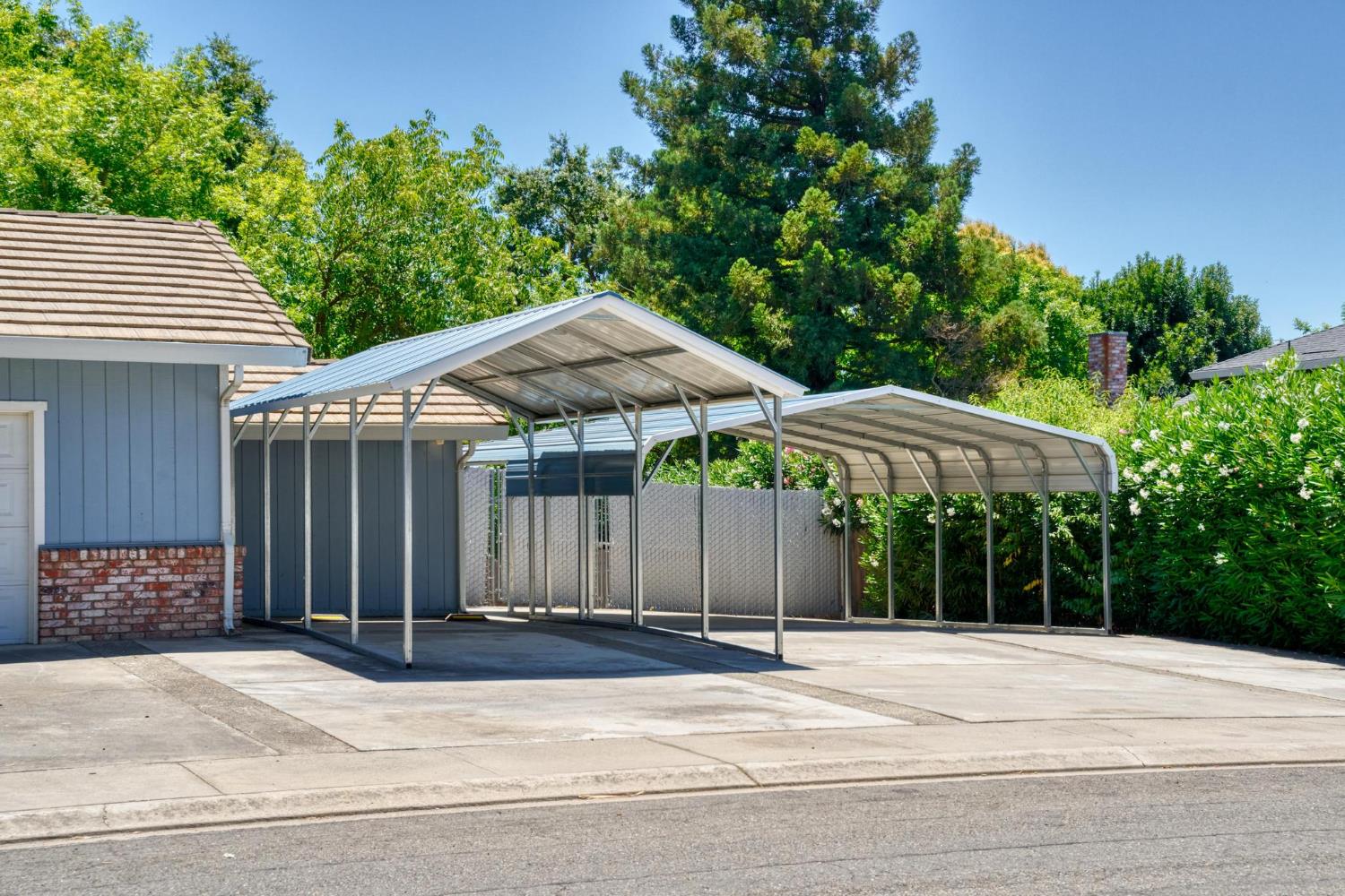 10012 Plaza De Oro Dr, Oakdale, CA 95361