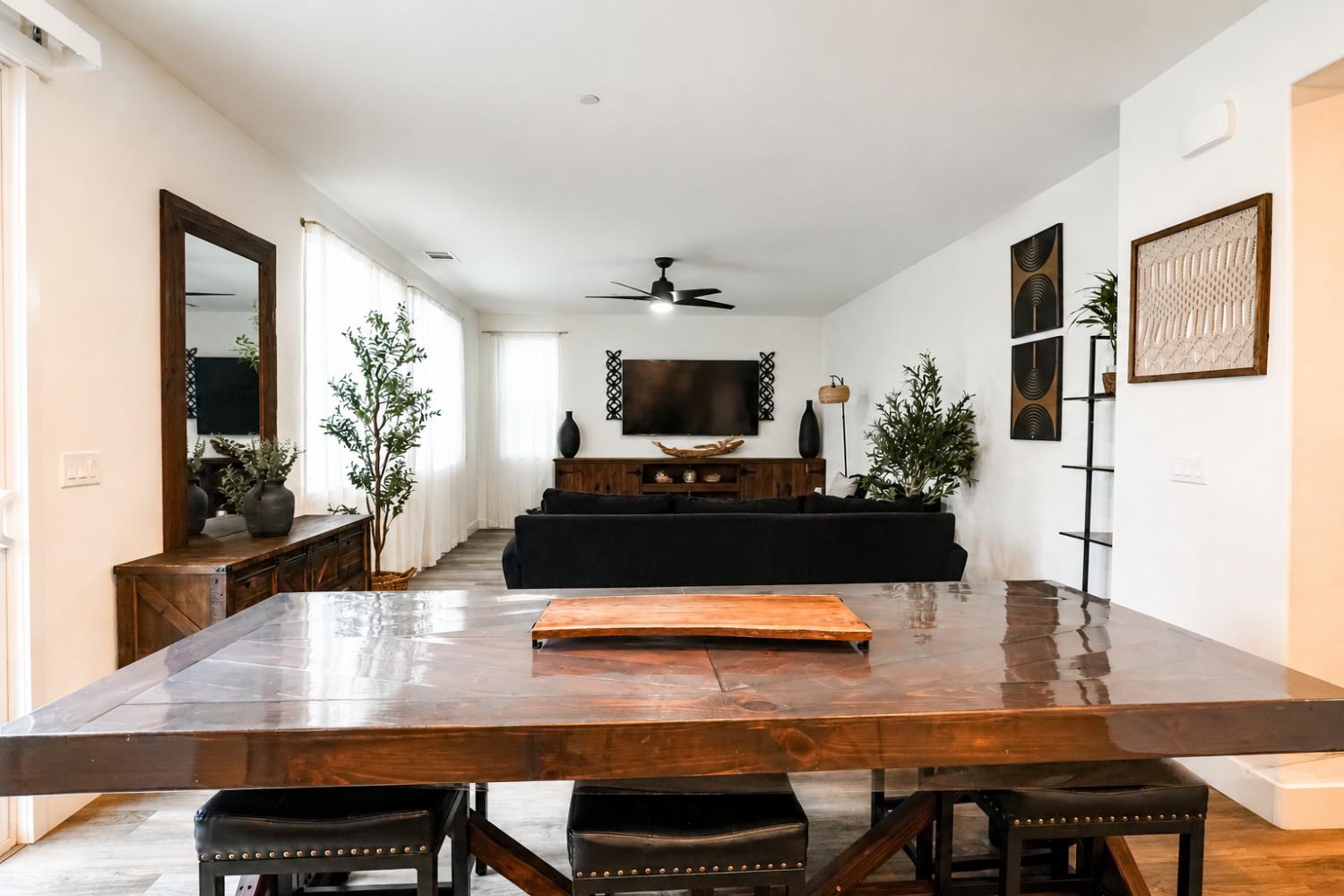 1862 Cobblefield Lane, Los Banos, CA 93635