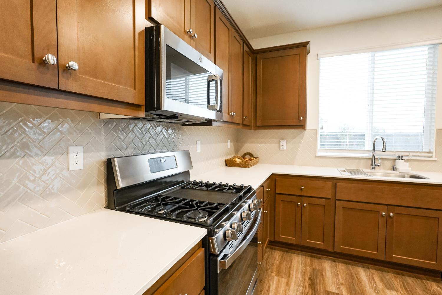 1862 Cobblefield Lane, Los Banos, CA 93635