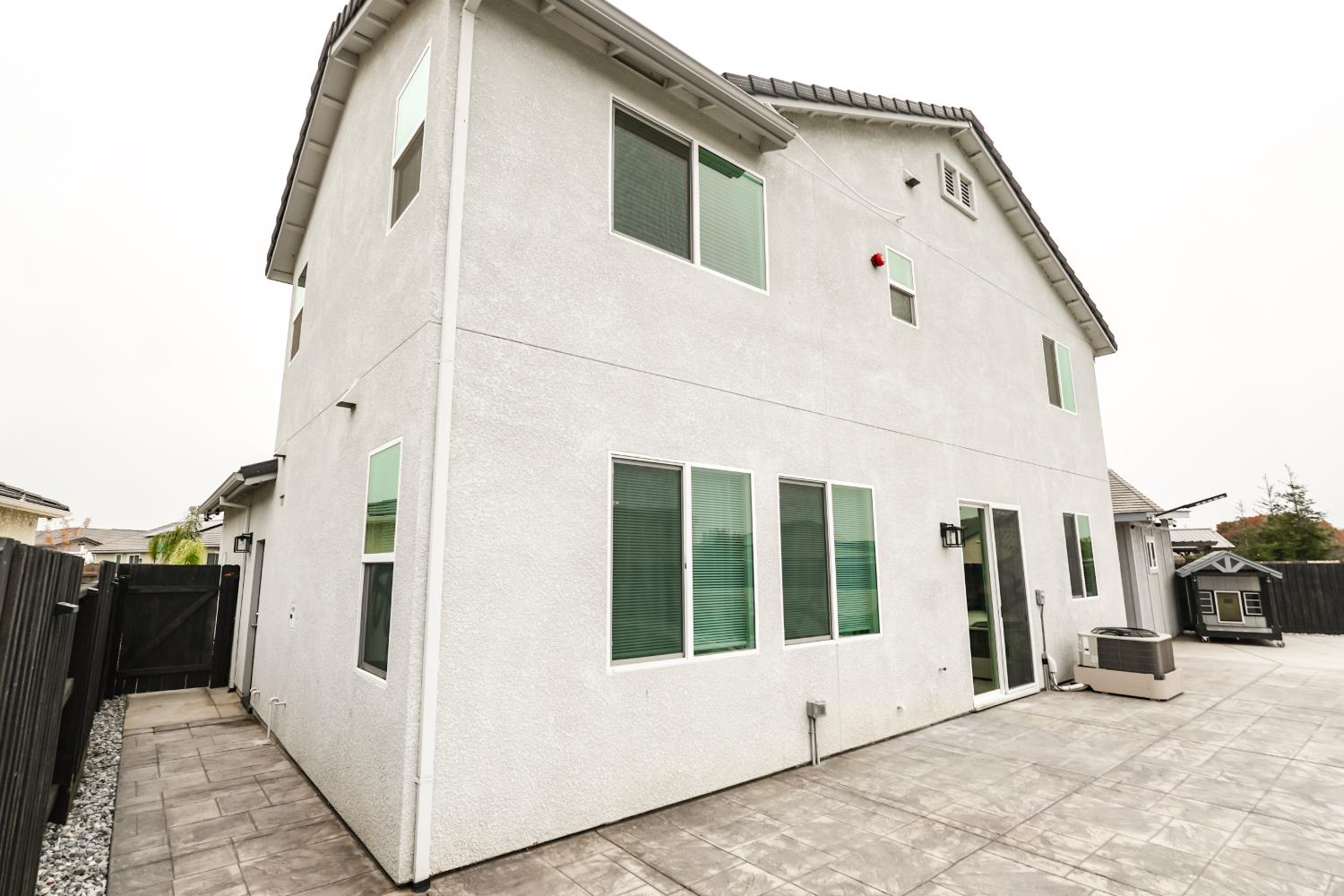 1862 Cobblefield Lane, Los Banos, CA 93635