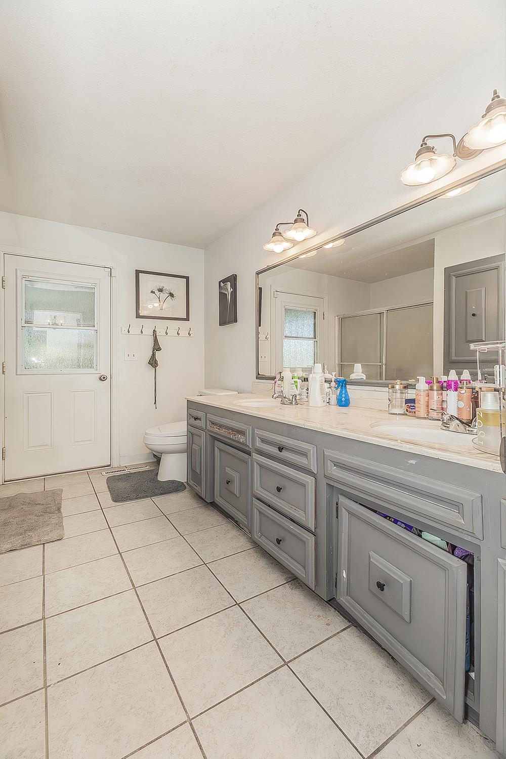 6326 N Bergeron Ave, Fresno, CA 93704