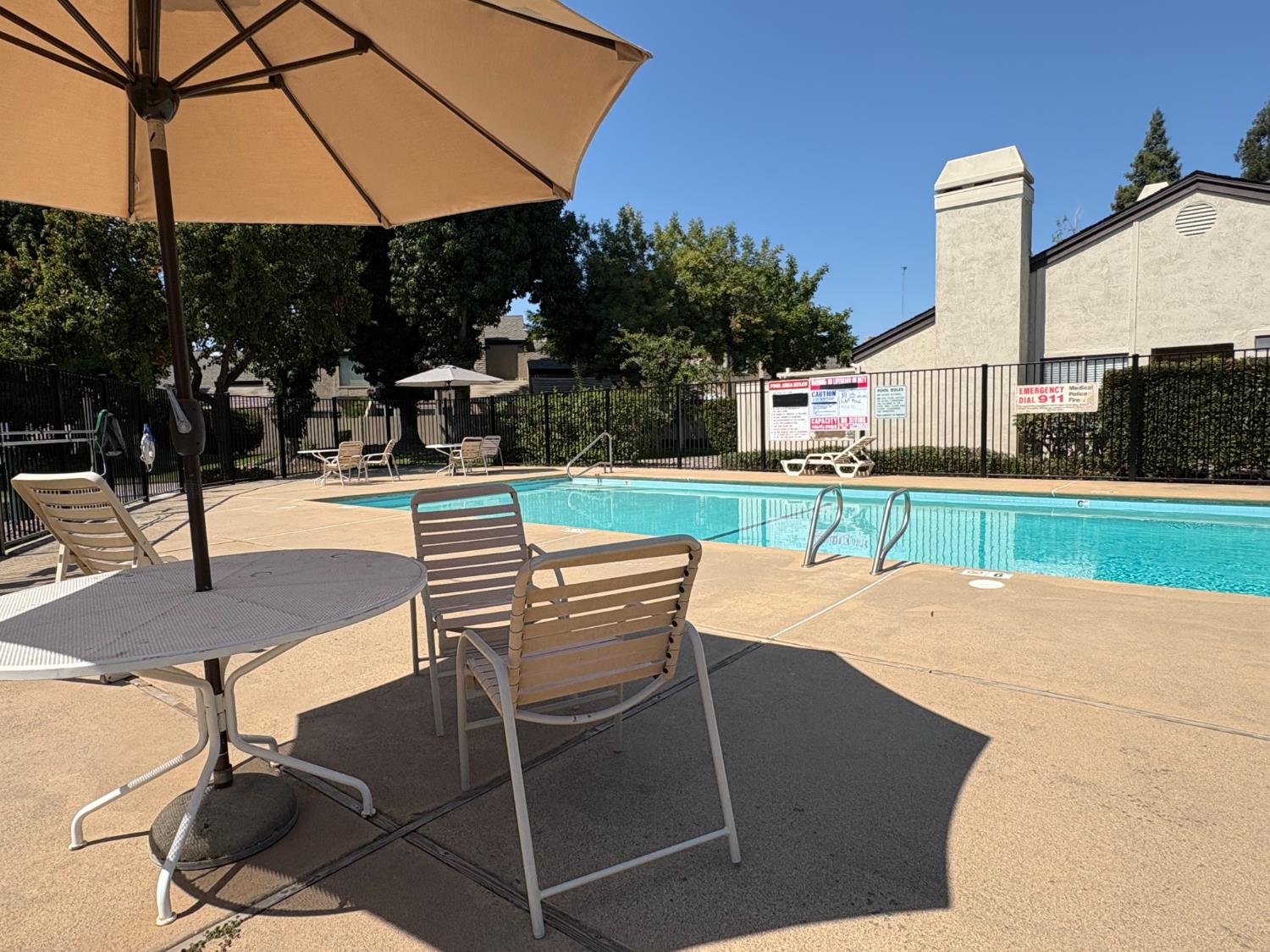 1108 Cedar Creek Dr #4, Modesto, CA 95355