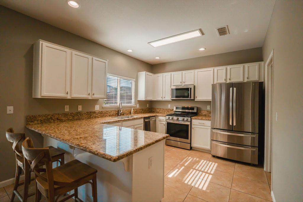 2521 Jubilee Dr, Turlock, CA 95380