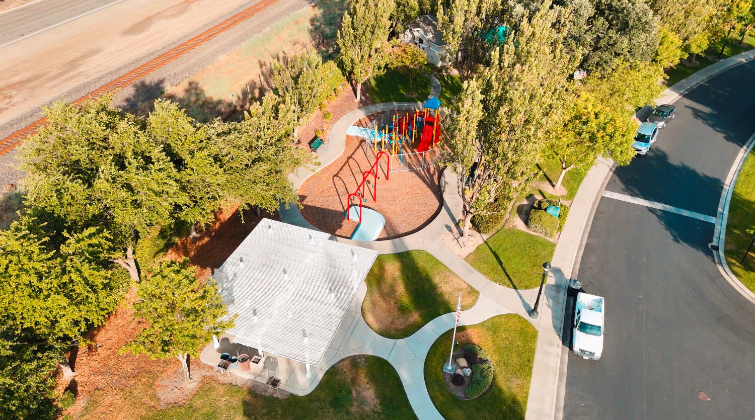2521 Jubilee Dr, Turlock, CA 95380