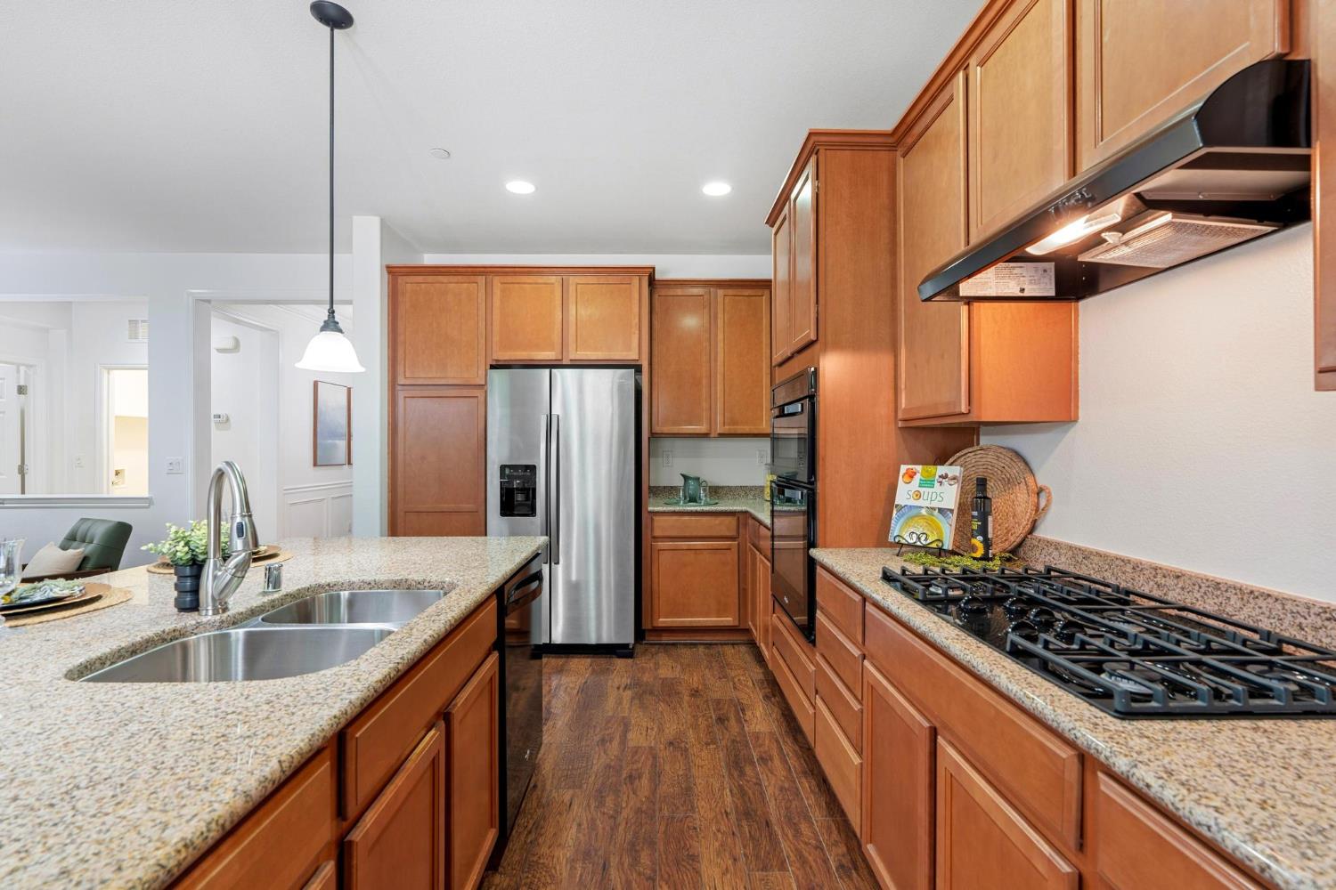 1449 Carriage House, Manteca, CA 95336