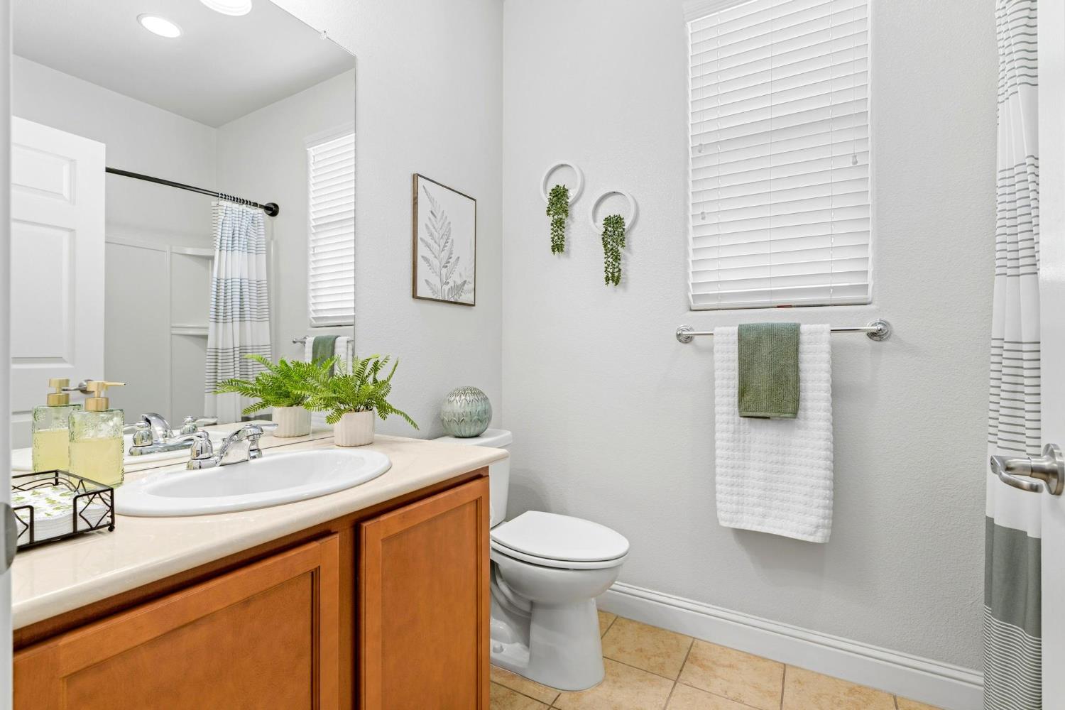 1449 Carriage House, Manteca, CA 95336