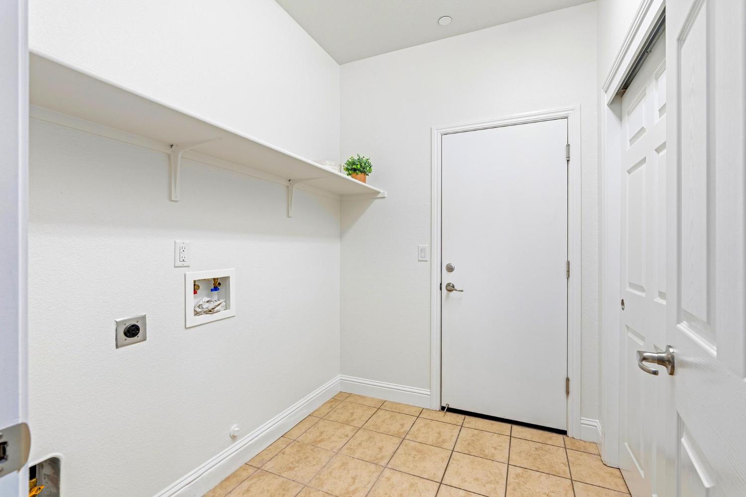 1449 Carriage House, Manteca, CA 95336