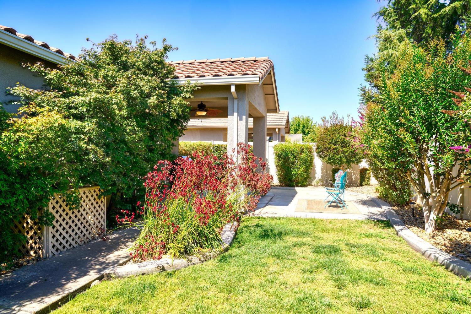 1449 Carriage House, Manteca, CA 95336