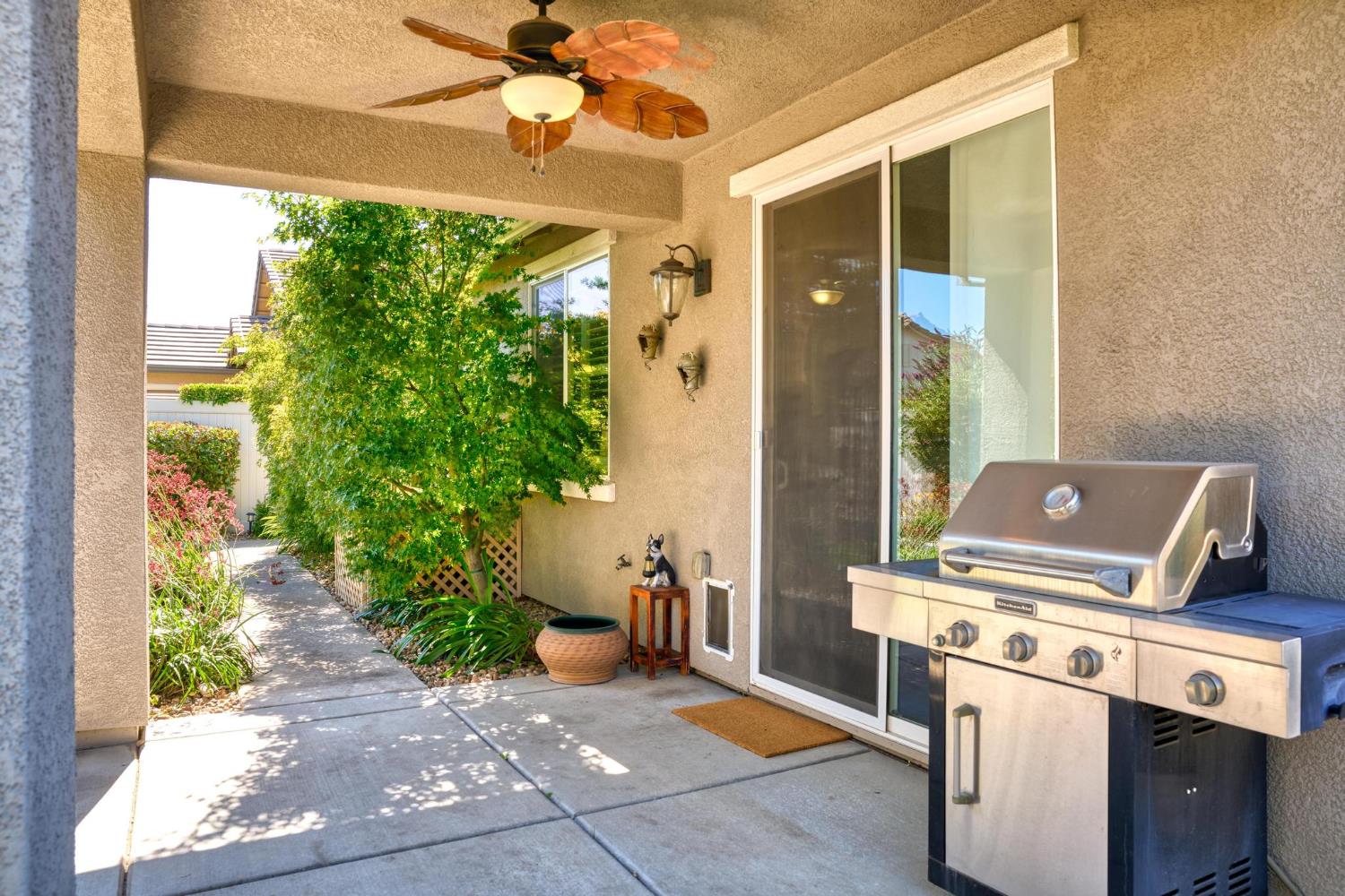 1449 Carriage House, Manteca, CA 95336