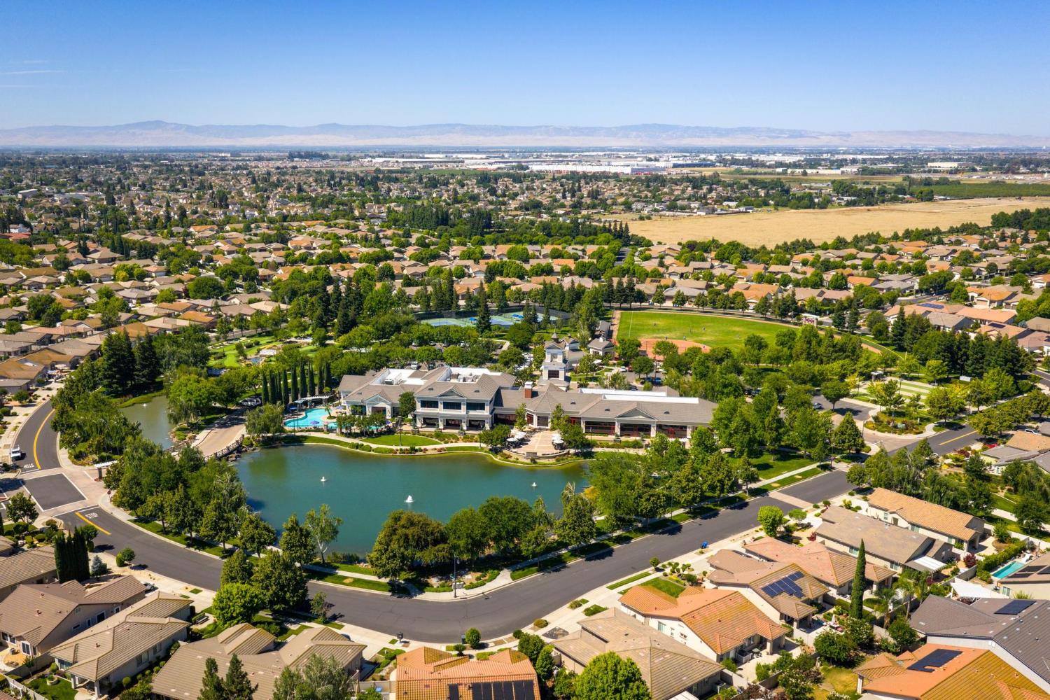 1449 Carriage House, Manteca, CA 95336