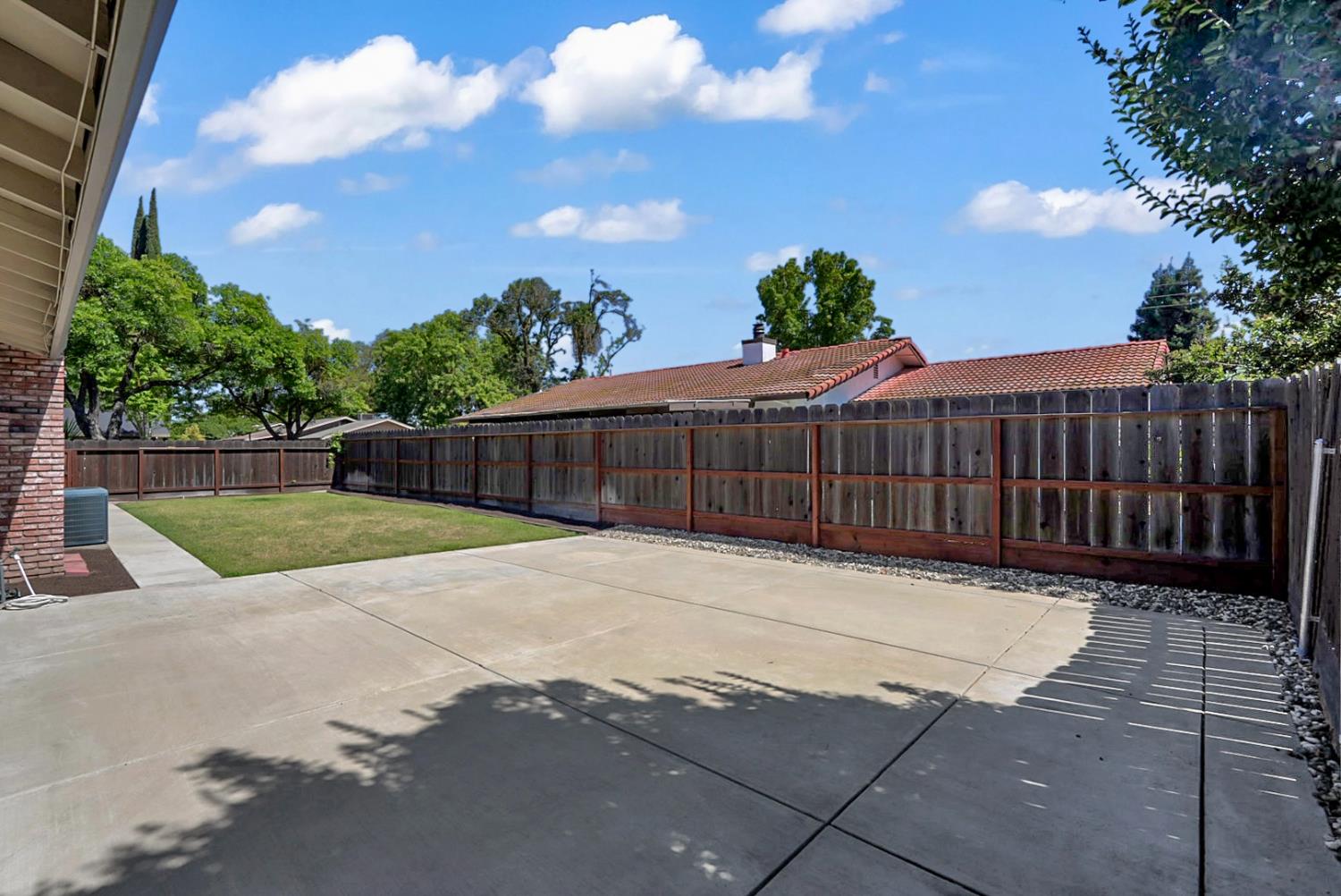 2720 Harvest Rd, Modesto, CA 95355