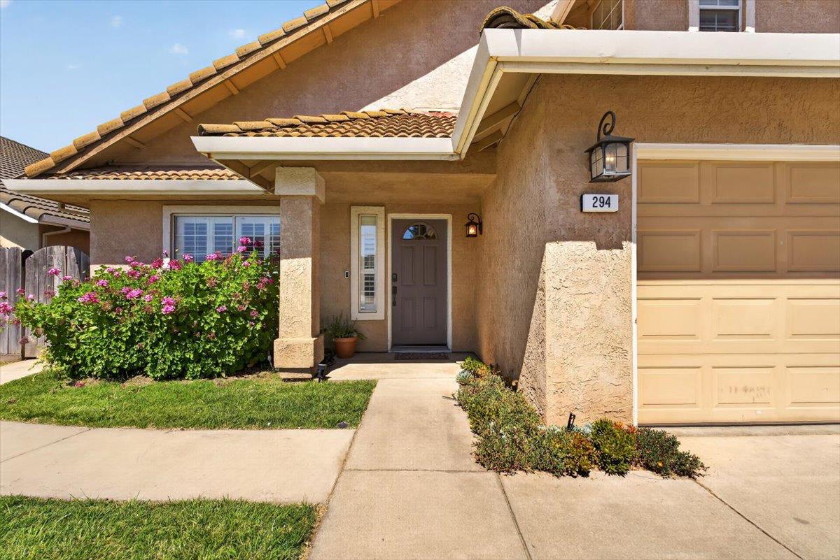 294 New Ct, Oakdale, CA 95361
