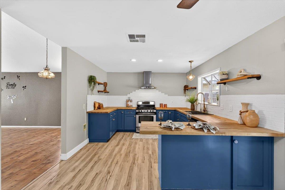 294 New Ct, Oakdale, CA 95361