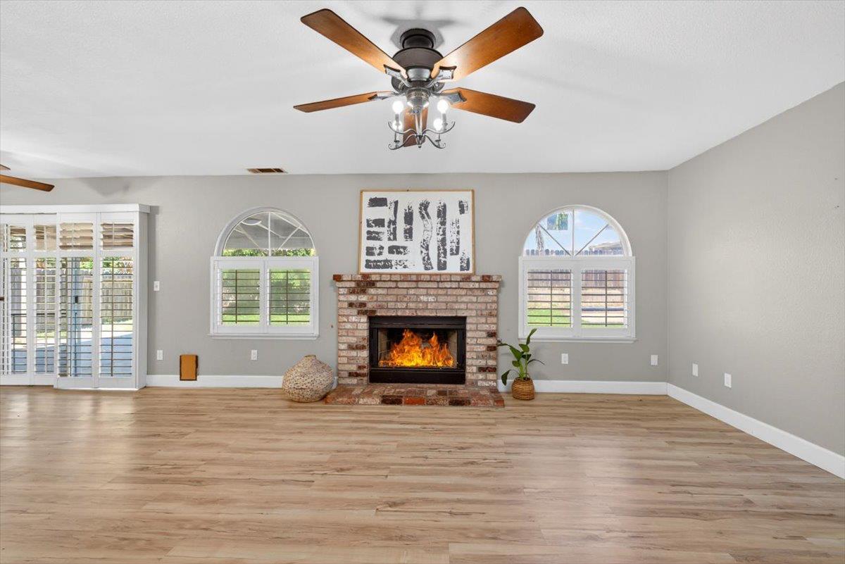 294 New Ct, Oakdale, CA 95361