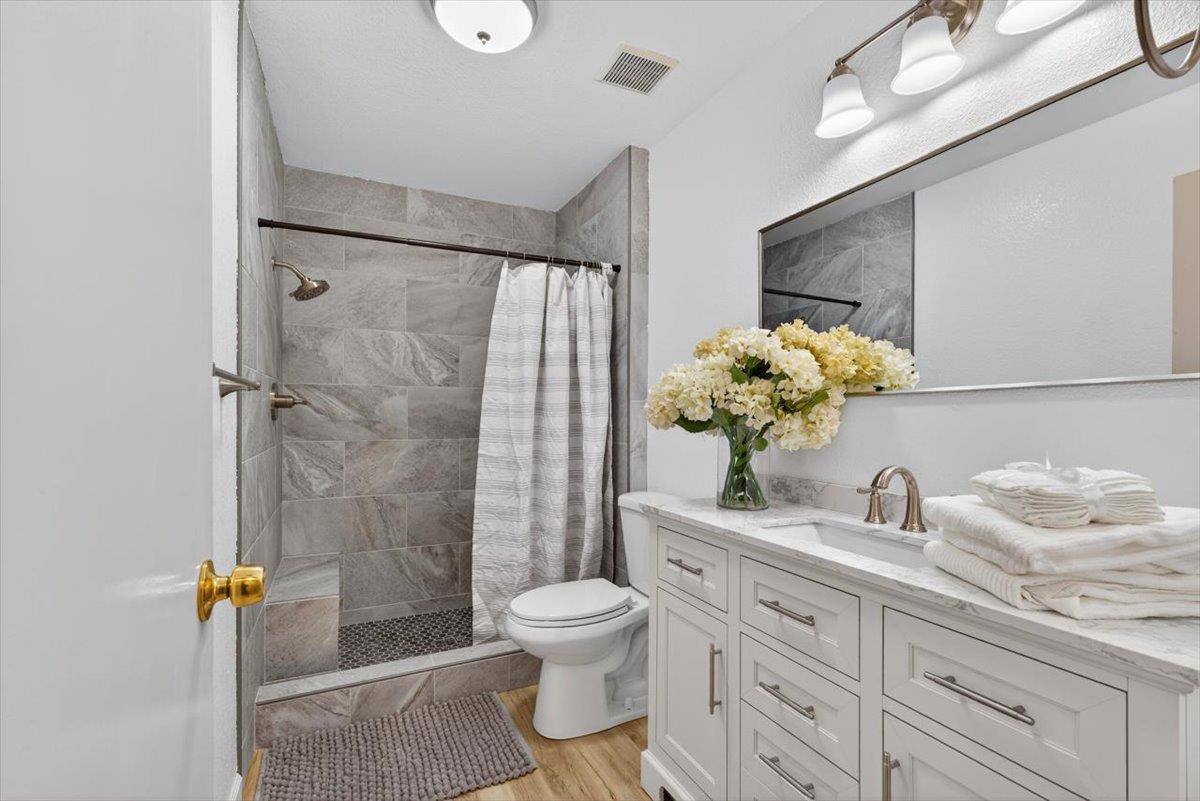 294 New Ct, Oakdale, CA 95361