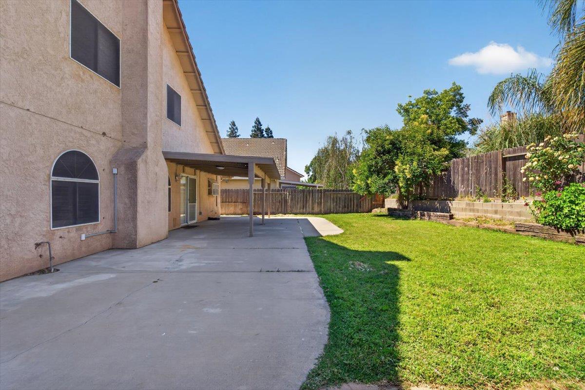 294 New Ct, Oakdale, CA 95361