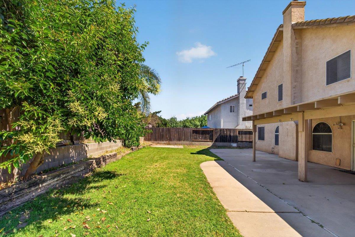 294 New Ct, Oakdale, CA 95361