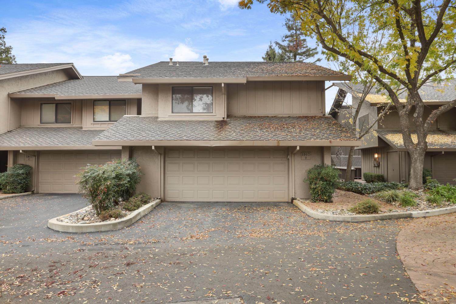 1917 Edgebrook Dr #D, Modesto, CA 95354