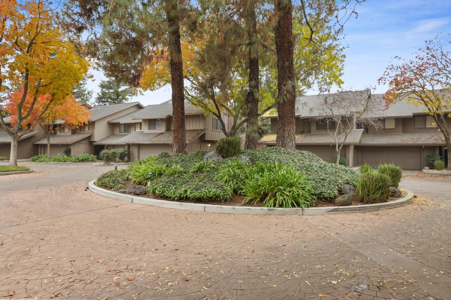 1917 Edgebrook Dr #D, Modesto, CA 95354