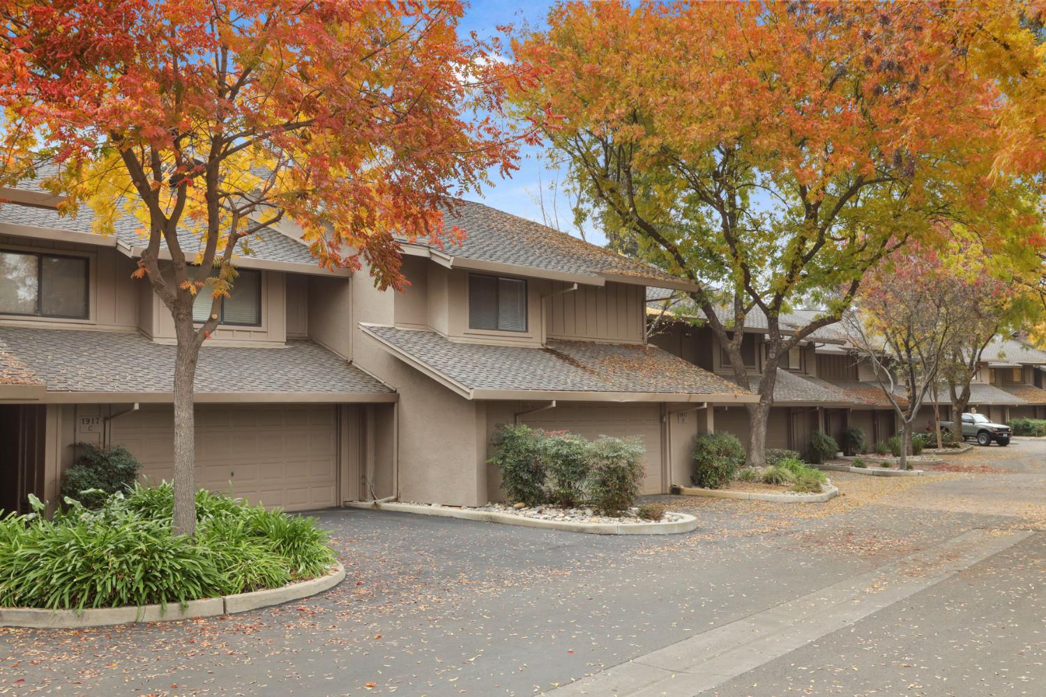 1917 Edgebrook Dr #D, Modesto, CA 95354