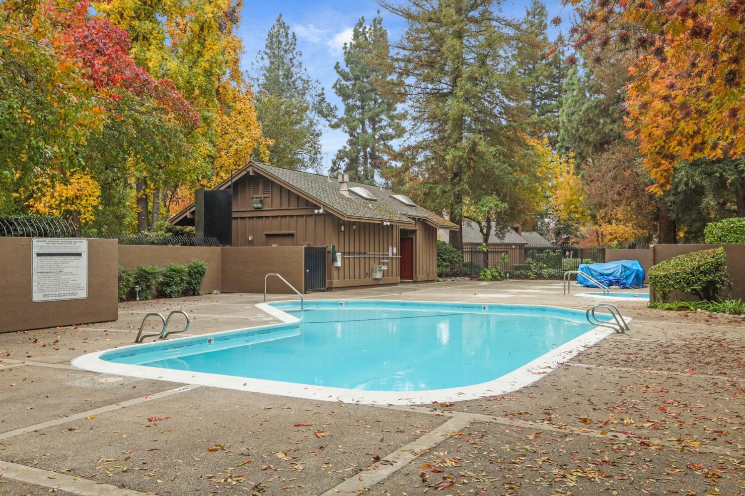 1917 Edgebrook Dr #D, Modesto, CA 95354