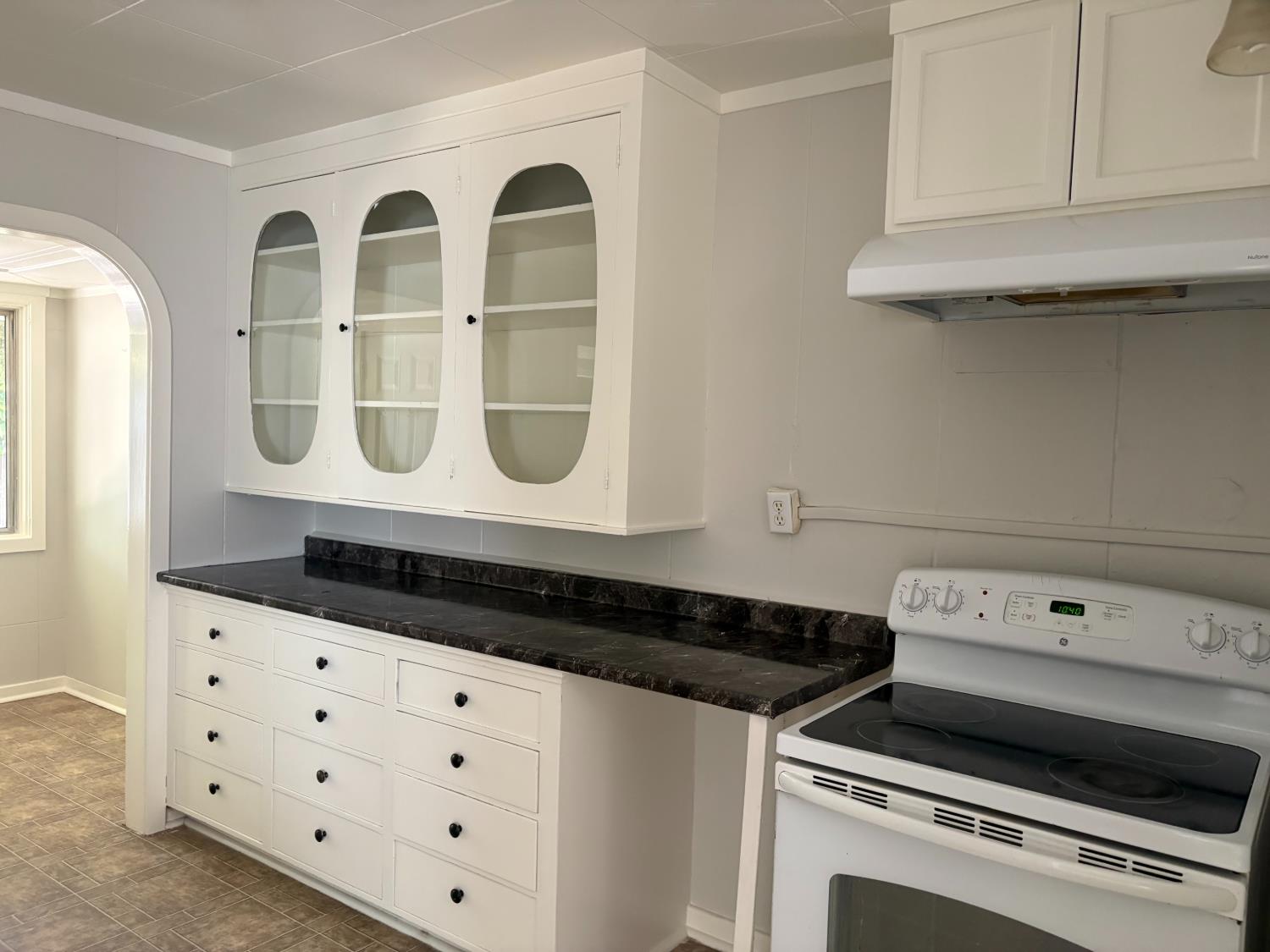 422 Sycamore Ave, Modesto, CA 95354
