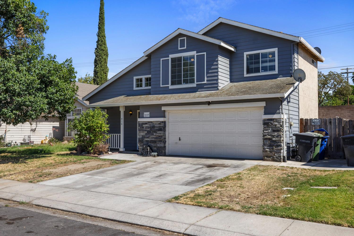 916 Fall River Dr, Modesto, CA 95351