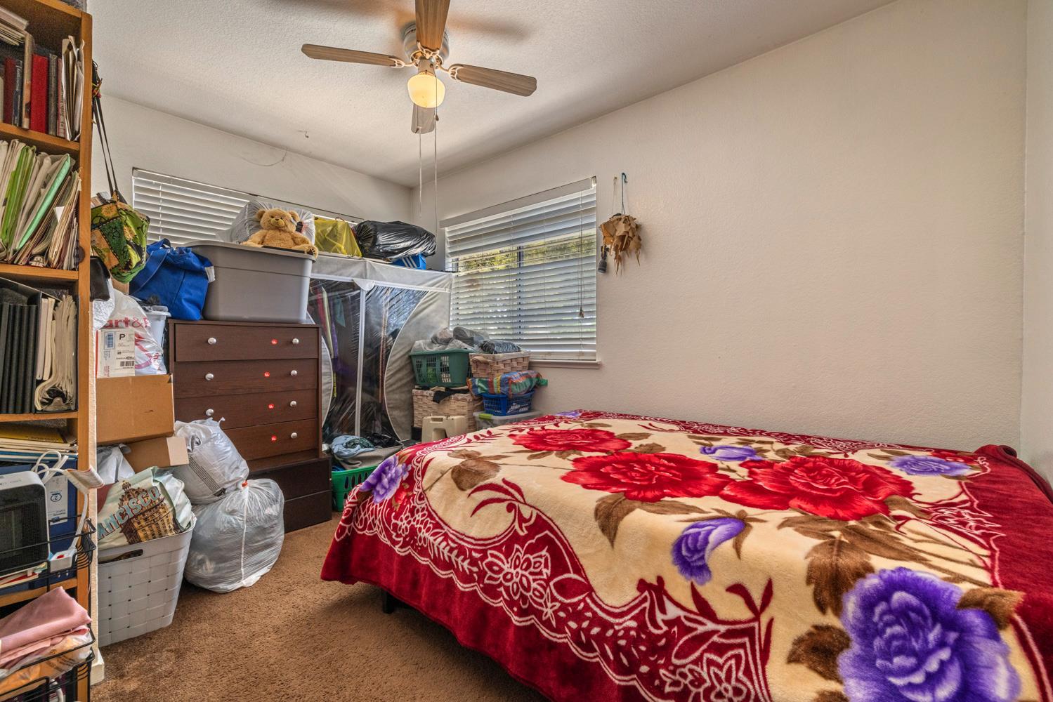 916 Fall River Dr, Modesto, CA 95351