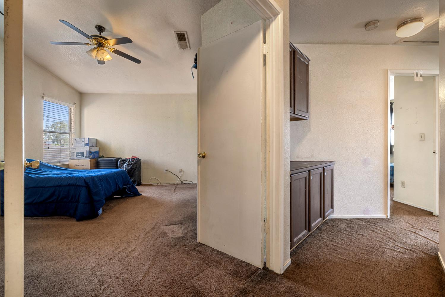 916 Fall River Dr, Modesto, CA 95351