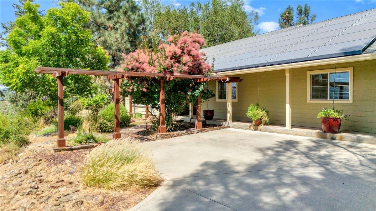2441 Quail Hill Rd, Copperopolis, CA 95228