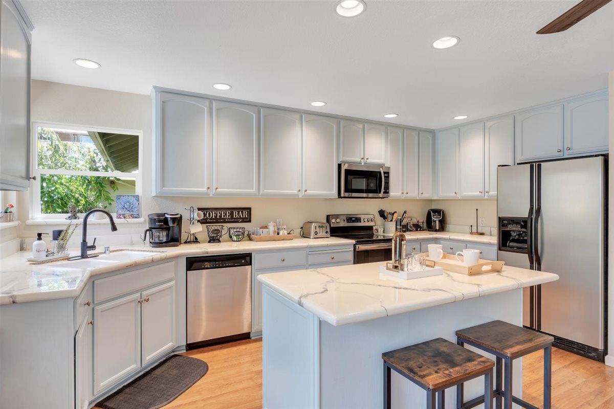 2441 Quail Hill Rd, Copperopolis, CA 95228