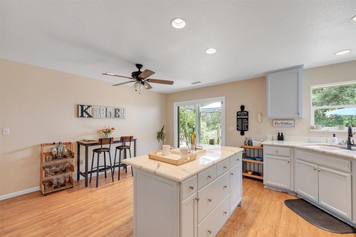 2441 Quail Hill Rd, Copperopolis, CA 95228