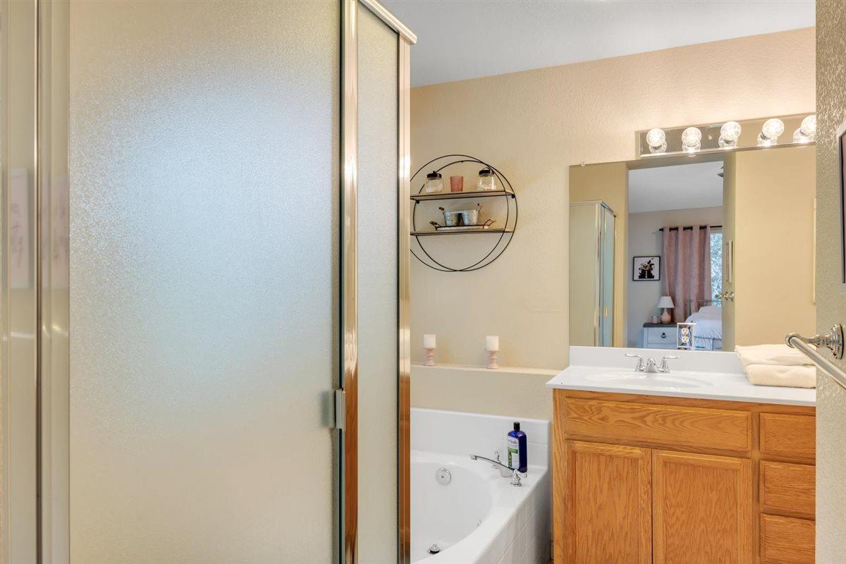 2441 Quail Hill Rd, Copperopolis, CA 95228